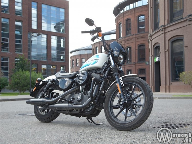 Harley-Davidson Iron 1200